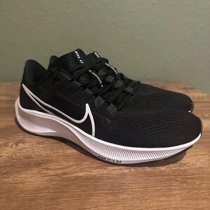 Nike Women's Black and White Zoom Running Shoes